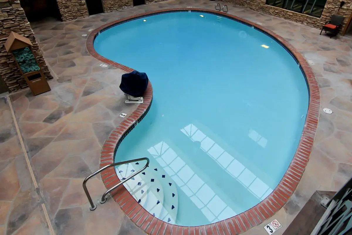 Hotels frequently make use of kidney shaped pools as they appeal to visitors