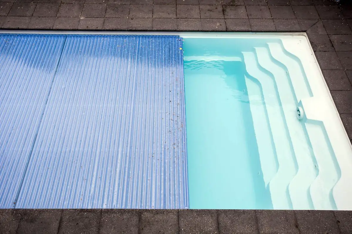 Are Automatic Pool Covers Worth the Investment?