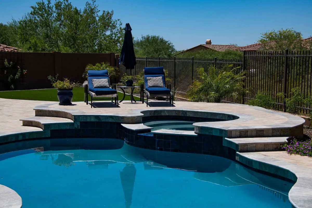 Discover How Much a Travertine Pool Deck Costs | Starter Guide