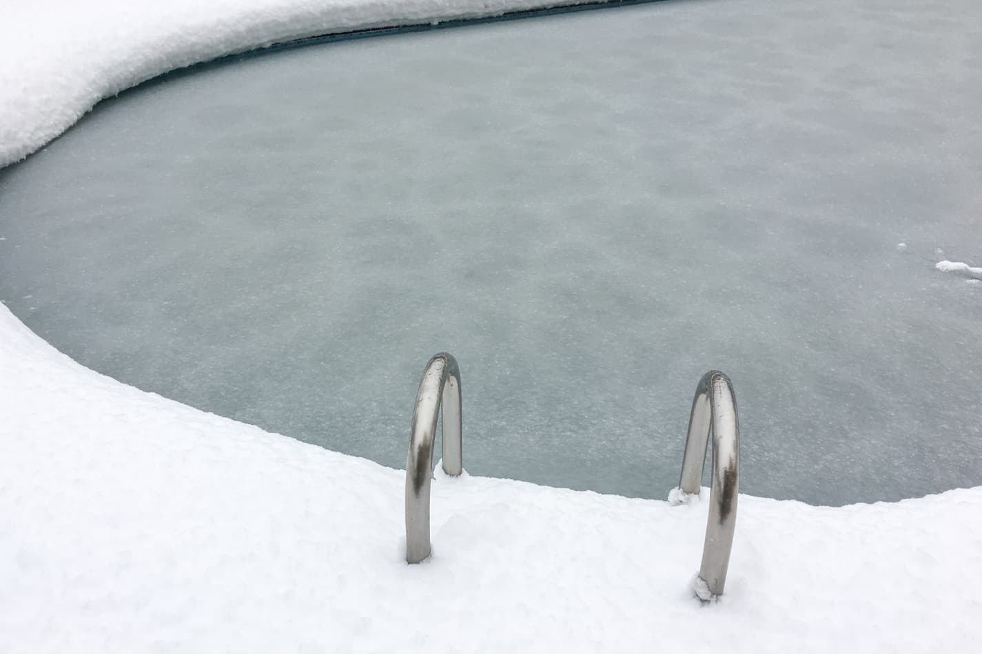 Can Salt Water Pools Freeze? What Happens If It Freezes?