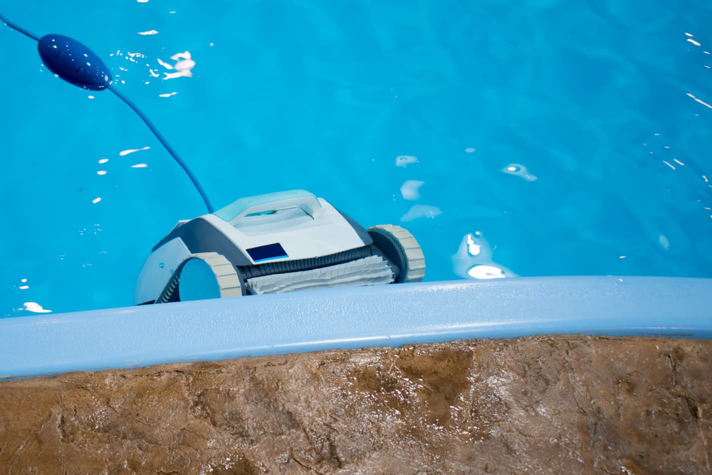 Pool Robot Problems: Why Do Pool Robots Go In Circles?
